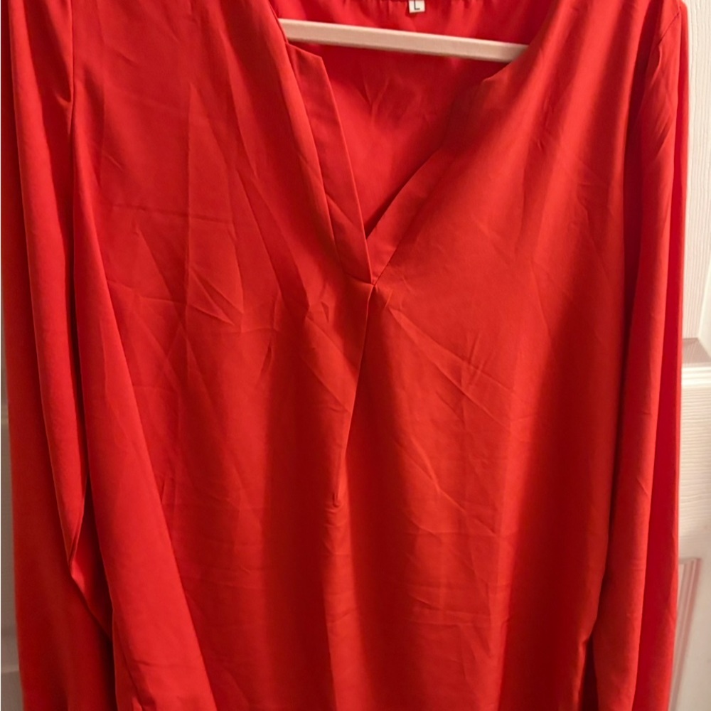 # 23    NEW Red Women's Top